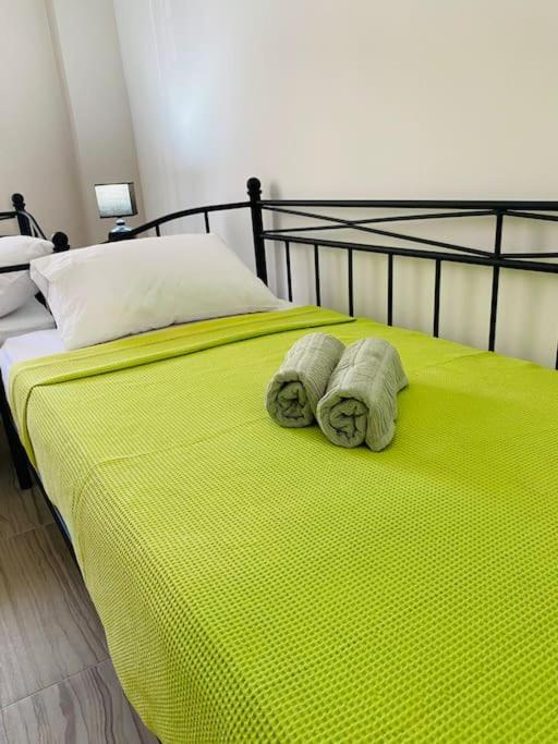 Modern 2Br Near Centre -5Min Wlk Apartment Патра Екстериор снимка